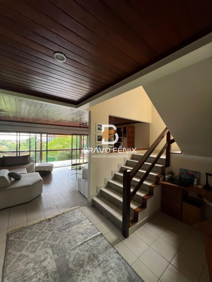 Casa, 4 quartos, 1030 m² - Foto 4